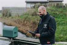 THH tablet aan de kade