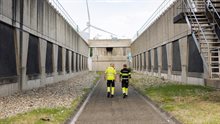 Lopen tussen beton