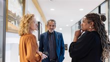 3 collega's discussie