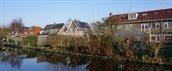 sloot naast achtertuinen woningen tracé zuid