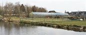 weiland met water en kassen tracé noord
