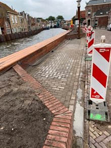 damwanden afgewerkt met hout